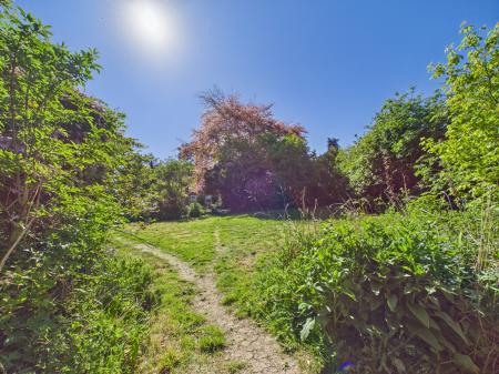 4 bedroom Farm House for sale in Huttoft Road, Huttoft, LN13