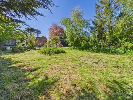 4 bedroom Farm House for sale in Huttoft Road, Huttoft, LN13