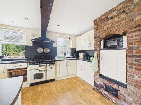 4 bedroom Farm House for sale in Huttoft Road, Huttoft, LN13