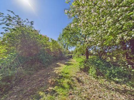 4 bedroom Farm House for sale in Huttoft Road, Huttoft, LN13