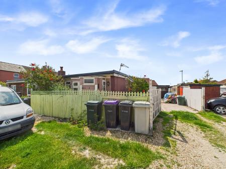 1 bedroom Semi-detached bungalow for sale in Ivel Close, Mablethorpe, LN12