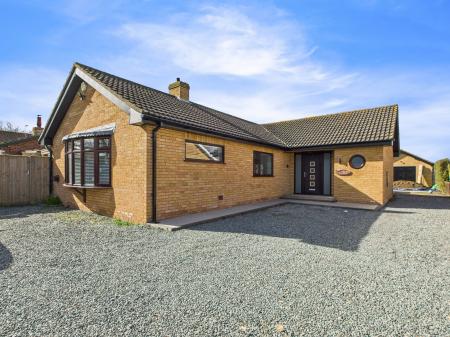 3 bedroom Detached bungalow for sale in Main Road, Withern, LN13