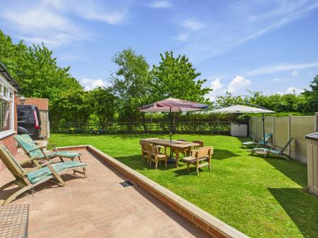 2 bedroom Detached house for sale in Main Street, Alford, LN13