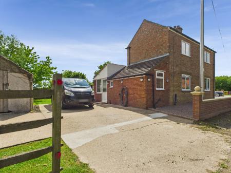 2 bedroom Detached house for sale in Main Street, Alford, LN13