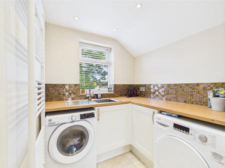 2 bedroom Detached house for sale in Main Street, Alford, LN13