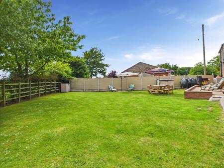 2 bedroom Detached house for sale in Main Street, Alford, LN13