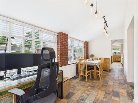 2 bedroom Detached house for sale in Main Street, Alford, LN13