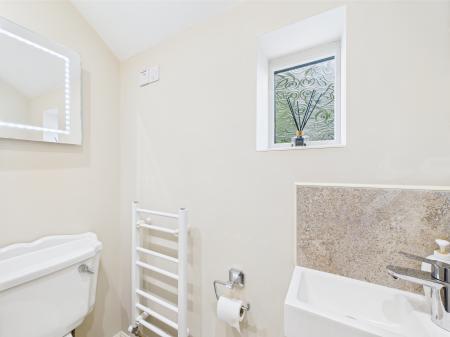 2 bedroom Detached house for sale in Main Street, Alford, LN13