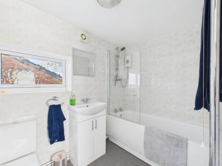2 bedroom Semi-detached house for sale in Mumby Road, Huttoft, LN13