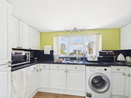 2 bedroom Semi-detached house for sale in Mumby Road, Huttoft, LN13