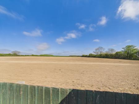 2 bedroom Semi-detached house for sale in Mumby Road, Huttoft, LN13