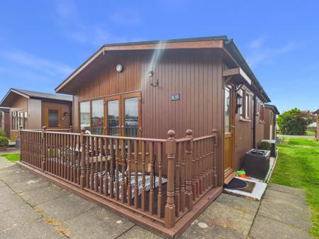 2 bedroom Park home for sale in Off Links Avenue, Mablethorpe, LN12