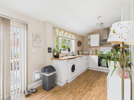 3 bedroom Semi-detached house for sale in Park Avenue, Mablethorpe, LN12