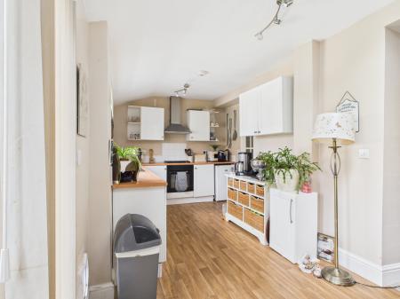 3 bedroom Semi-detached house for sale in Park Avenue, Mablethorpe, LN12