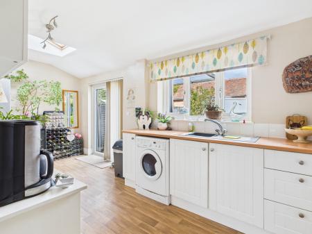3 bedroom Semi-detached house for sale in Park Avenue, Mablethorpe, LN12