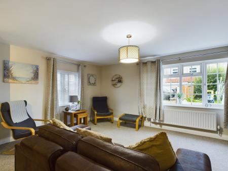 2 bedroom Detached house for sale in Queens Park Close, Mablethorpe, LN12