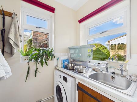 3 bedroom Detached house for sale in Sea Road, Anderby, PE24