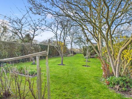 3 bedroom Detached house for sale in Sea Road, Anderby, PE24