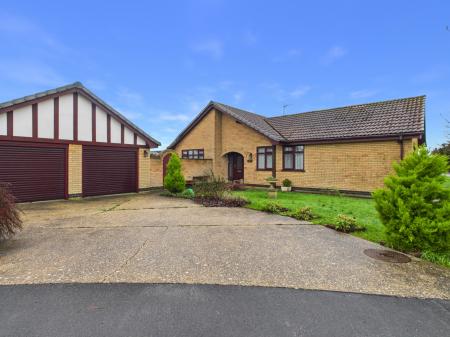 3 bedroom Detached bungalow for sale in Sharmans Close, Sutton on Sea, LN12