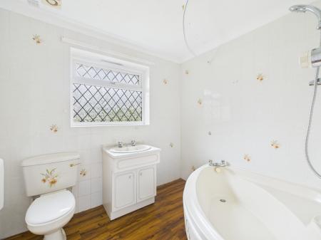 3 bedroom Detached bungalow for sale in Sharmans Close, Sutton on Sea, LN12