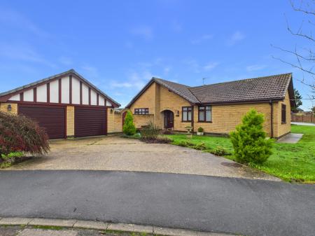 3 bedroom Detached bungalow for sale in Sharmans Close, Sutton on Sea, LN12