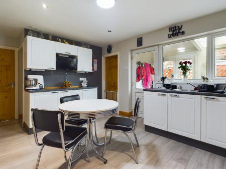 2 bedroom Semi-detached bungalow for sale in St Andrews Road, Mablethorpe, LN12