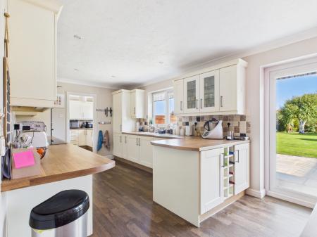 3 bedroom Detached bungalow for sale in St Francis Gardens, Sutton on Sea, LN12