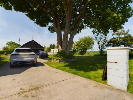 3 bedroom Detached house for sale in Station Road, Theddlethorpe, LN12