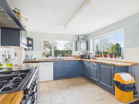 3 bedroom Detached house for sale in Station Road, Theddlethorpe, LN12