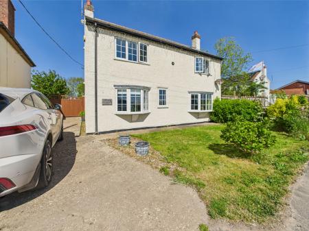 4 bedroom Detached house for sale in Sutton Road, Huttoft, LN13