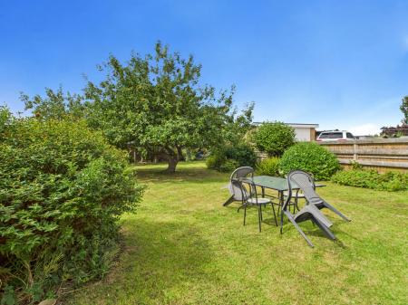 2 bedroom Detached house for sale in Trusthorpe Road, Trusthorpe, LN12