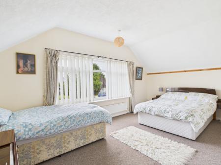 2 bedroom Detached house for sale in Trusthorpe Road, Trusthorpe, LN12