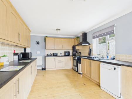 4 bedroom Land (Residential) for sale in Trusthrope Road, Sutton on Sea, LN12