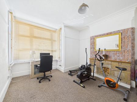 6 bedroom Semi-detached house for sale in Victoria Road, Mablethorpe, LN12