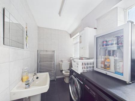 6 bedroom Semi-detached house for sale in Victoria Road, Mablethorpe, LN12