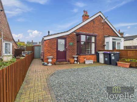 2 bedroom Semi-detached bungalow for sale in Waterloo Road, Mablethorpe, LN12