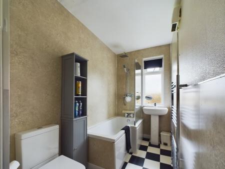 4 bedroom Detached house for sale in Wellington Road, Mablethorpe, LN12