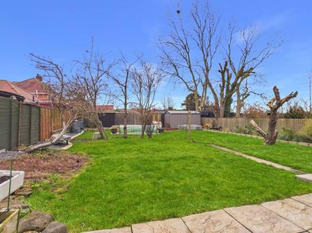 4 bedroom Detached house for sale in Wellington Road, Mablethorpe, LN12