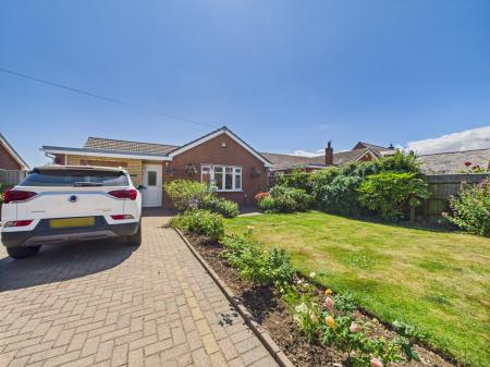 2 bedroom Detached bungalow for sale in Sea Road, Anderby, PE24