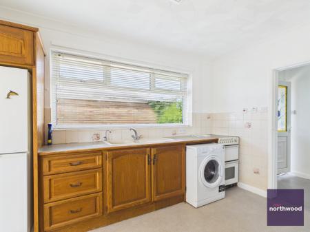 2 bedroom Detached bungalow for sale in Church Road, Mablethorpe, LN12