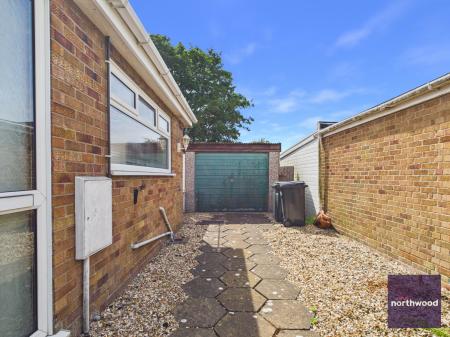 2 bedroom Detached bungalow for sale in Church Road, Mablethorpe, LN12