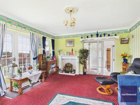 5 bedroom Detached house for sale in West End, Skegness, PE24