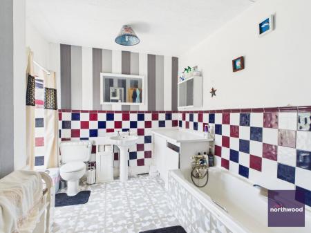 5 bedroom Detached house for sale in West End, Skegness, PE24