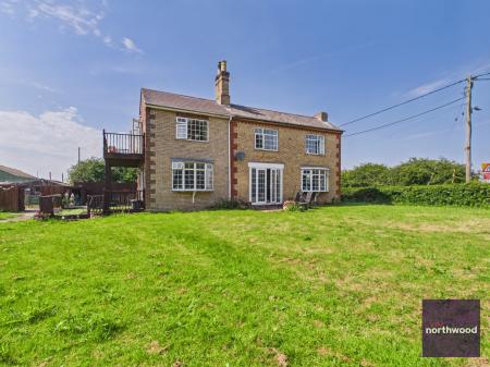 5 bedroom Detached house for sale in West End, Skegness, PE24