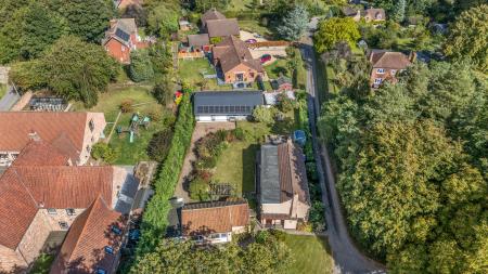 4 bedroom Detached house for sale in High Street, Horncastle, LN9