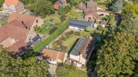 4 bedroom Detached house for sale in High Street, Horncastle, LN9