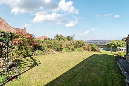 4 bedroom Detached house for sale in High Street, Horncastle, LN9