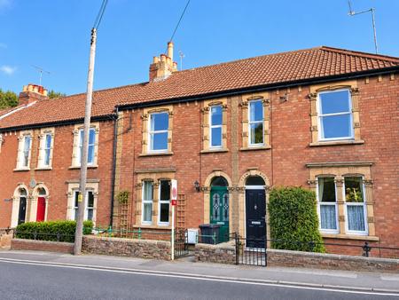 3 bedroom Terraced House to let in New Road, Churchill, BS25