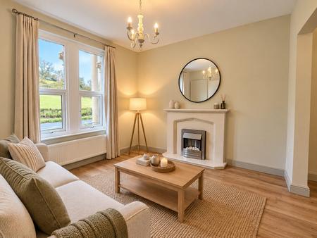3 bedroom Terraced House to let in New Road, Churchill, BS25
