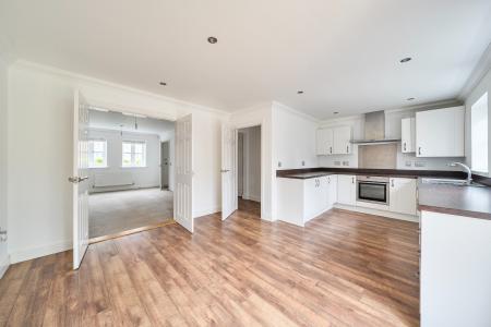 4 bedroom Detached house for sale in Rutland Avenue, Waddington, Lincoln, LN5